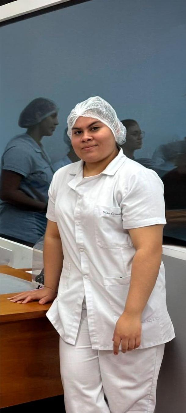 Estudiantes de Enfermería UPE son seleccionadas en concurso del MSPyBS